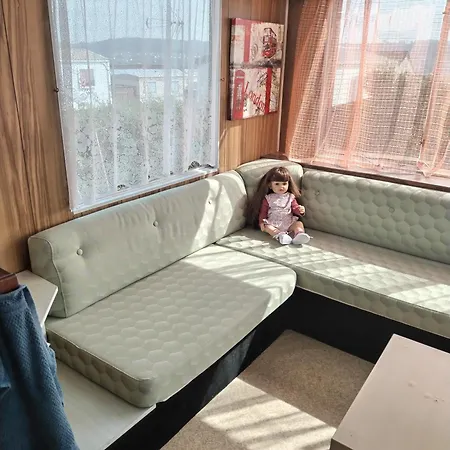 Mobil 1 Chambre Sdb Cuisine Avec Coin Repas Terrasse Et Jardin Fournis Sans Duvet Draps Et Serviettes Une Redevance Camping Sera Demandee A L'arrivee A L'accueil Mers-les-Bains